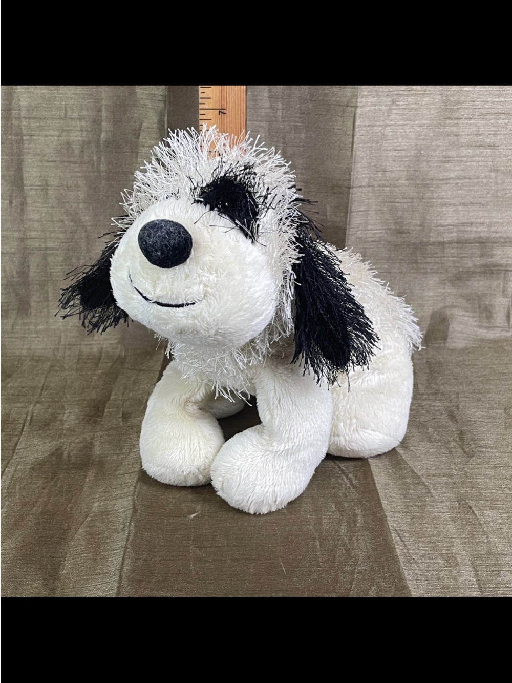 Ganz Webkinz B & W Cheeky Dog HM192 Plush Stuffed Animal NO CODE - Preowned
